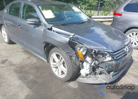 2014 Volkswagen Passat 2.5L Se из США, поврежденный, VIN 1VWBH7A39EC009284